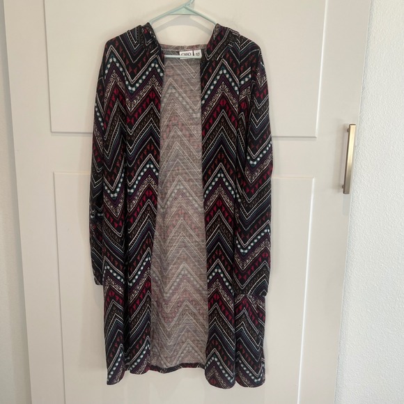 Cato Black Red Aztec Print Hooded Cardigan Duster Sweater Size 18/20 - Picture 1 of 7